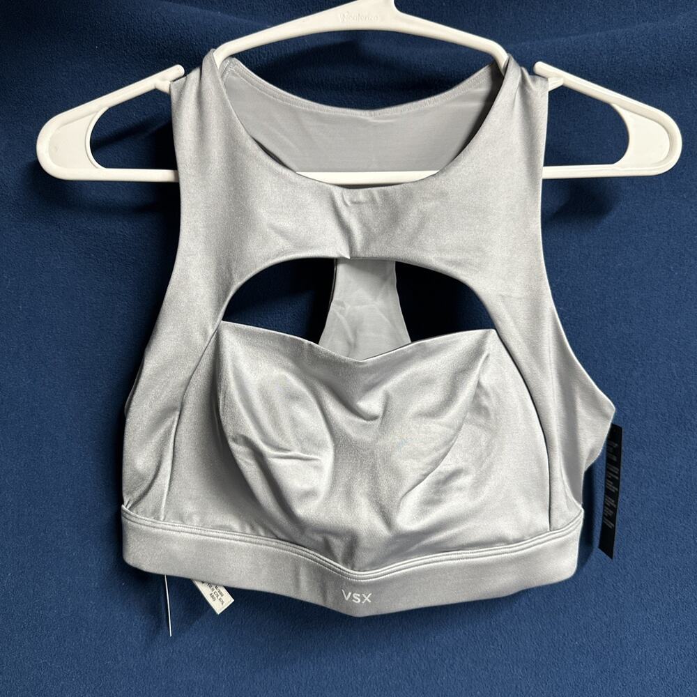 Victoria’s Secret Gray VSX Glossy Tech Cutout Sports Bra Size Medium